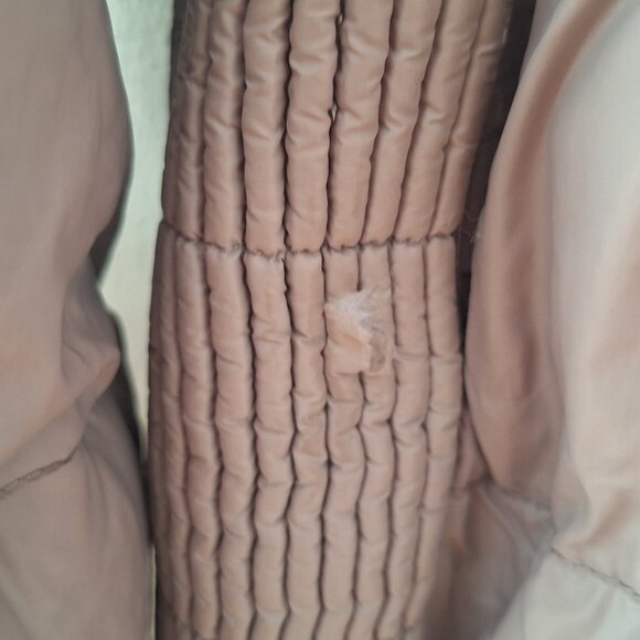 Tahari Hooded Long down puffer coat.  Soft buff/taupe color.  Women's size XL. - Picture 8 of 9